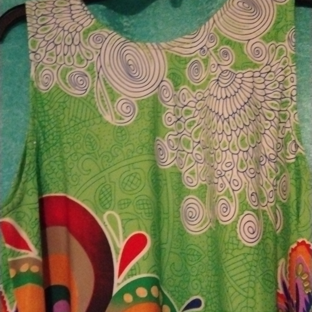 Dress - Picture 8 of 8